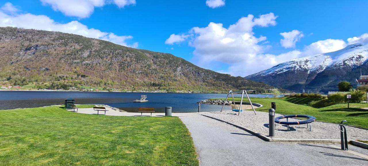 Mlodge - The Mountain Lodge Sogndal Buitenkant foto