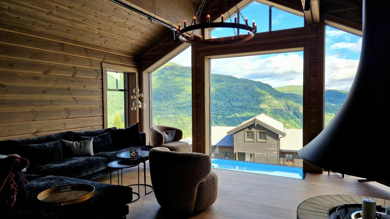 Mlodge - The Mountain Lodge Sogndal Buitenkant foto
